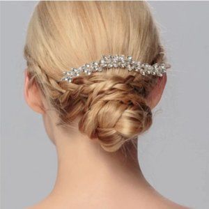 Crystal hair comb